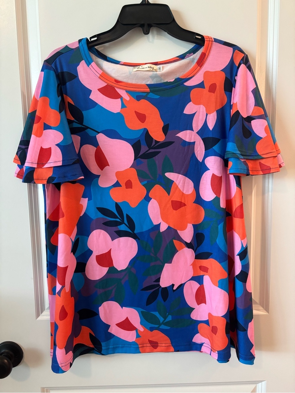 Southern Stitch Floral Bell Sleeve Top NWOT Boutique Women’s Medium
